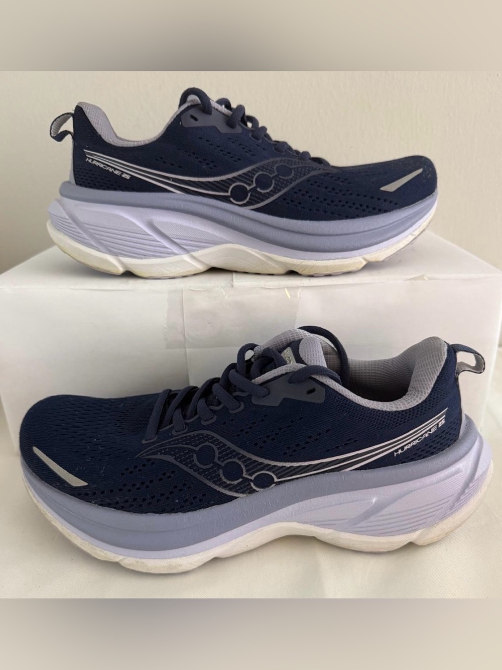 Saucony Hurricane 25 Womens Size 10 Blue Athletic Road Running Shoes Sneakers